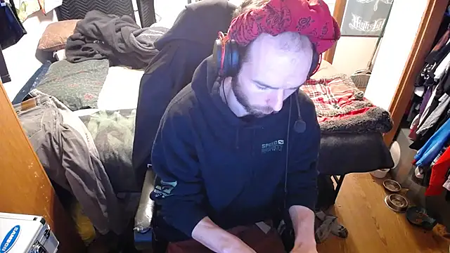 womenhateme69's web cam