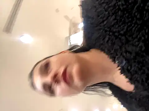 Roxana-Sexy live sex cam