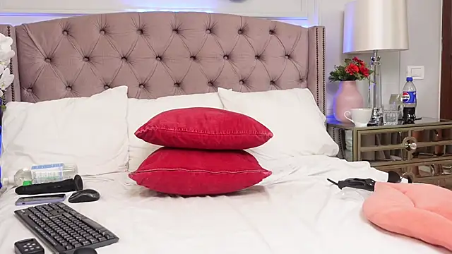 JenniferLovve live sex cam