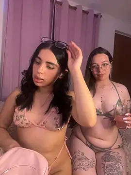 Emily-14 live sex cam