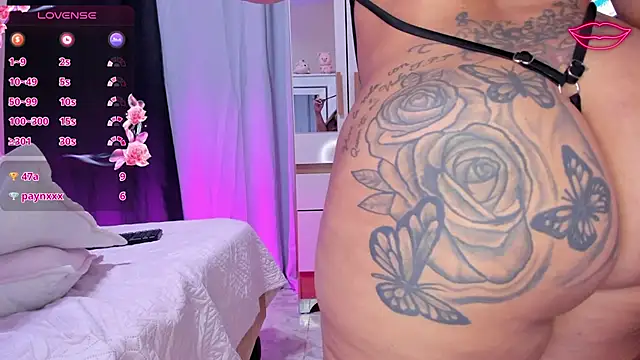 MelanyShayk live sex cam