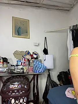 cristalxxx_hott live sex cam