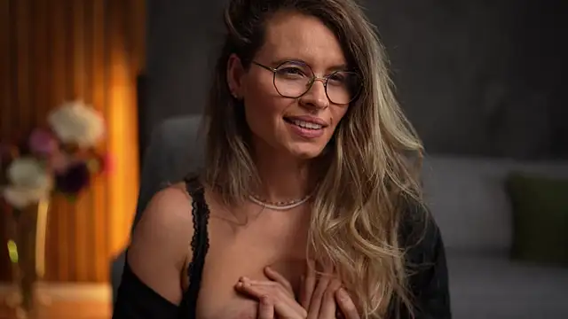 BrandyWhite live sex cam