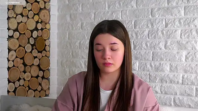 LowOncoming live sex cam