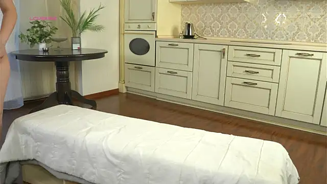 DarelleFaux live sex cam