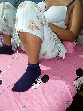 Pratiksha11's cam snapshot