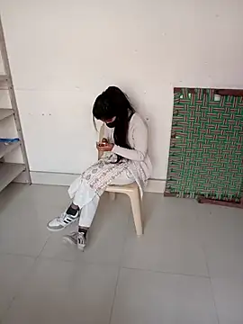 Sunita-collage's cam snapshot