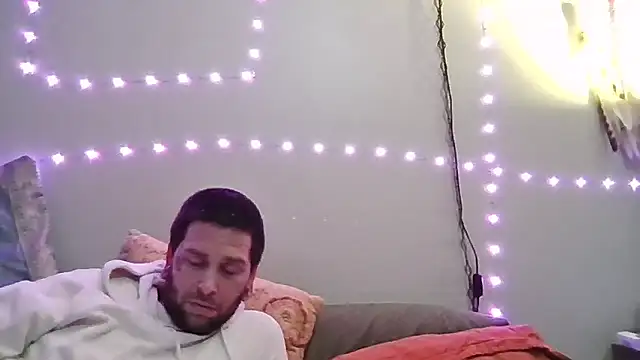 Redriddinghood8's cam snapshot