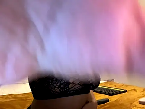 NadiaBanks's cam snapshot