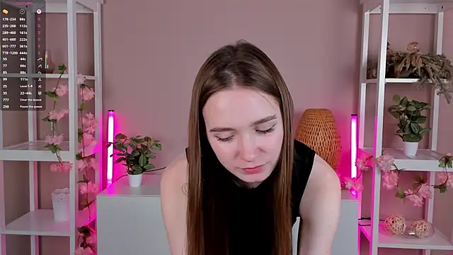 LittleCutieSandy's cam snapshot