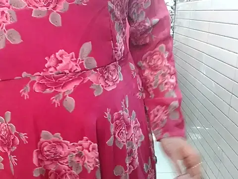 LovingPihu live sex cam