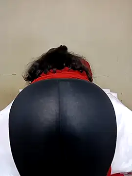 MISS__PRIYA's cam snapshot