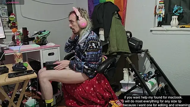 tallnerdyguy's cam snapshot