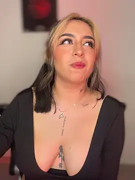 VeloraVyxen_'s cam snapshot