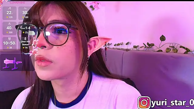 Yuri_Stars live sex cam