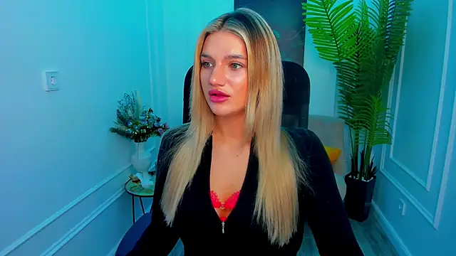 SelenaeMoore live sex cam
