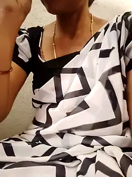 Gautami-telugu's cam snapshot