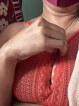 Saguphtah_Chattergy_22's cam snapshot