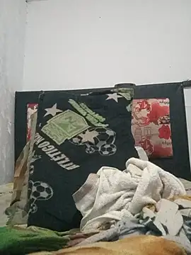 MaximoSualteza777's cam snapshot