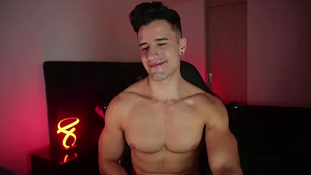 Tom_Heaton's cam snapshot