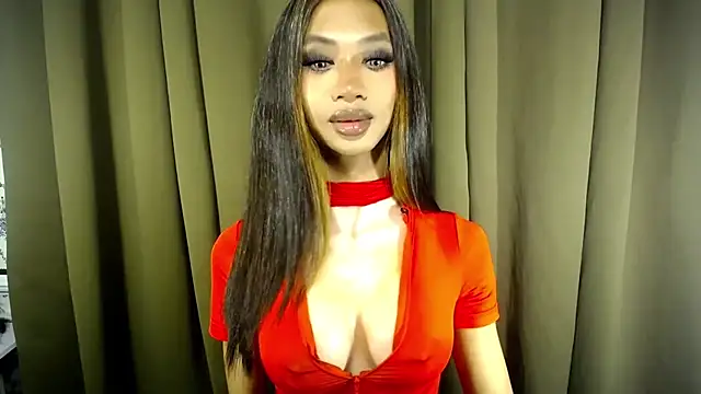 PrettyLatiina live sex cam