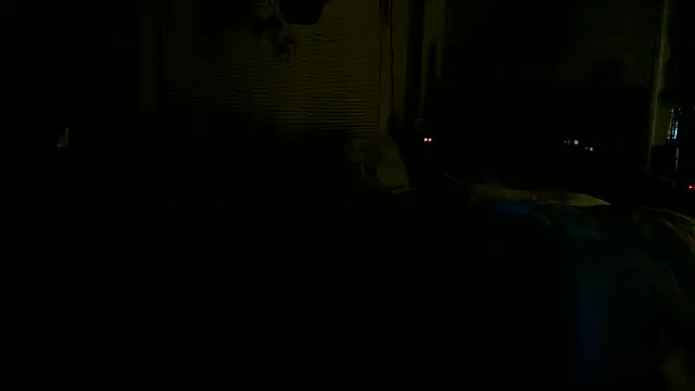 Luv2SuckBWC92 live sex cam