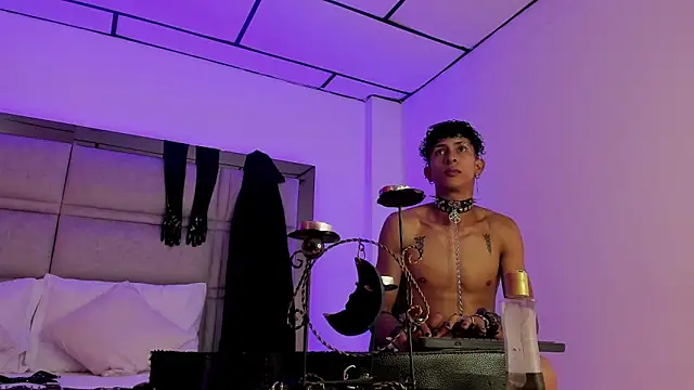 Maximo_king25 live sex cam