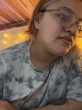 Sophia_Weest99 live sex cam