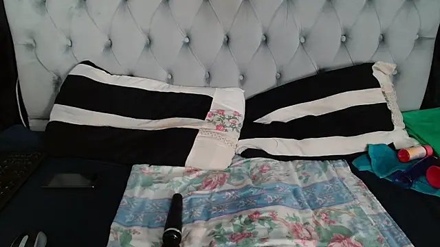 SexyBeverly_ live sex cam