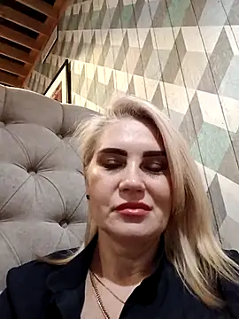 JennyOMay live sex cam