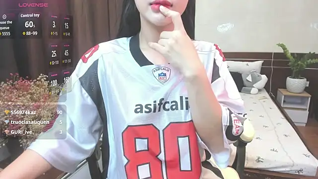 Rin_Lucie live sex cam