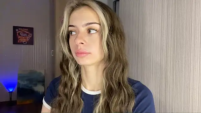 NKaaCroos live sex cam