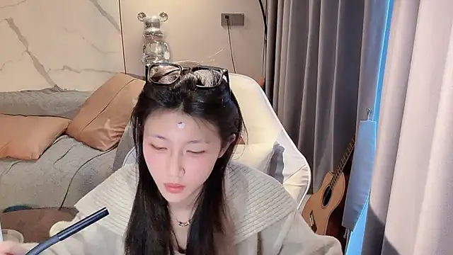 Lixinel-520's cam snapshot