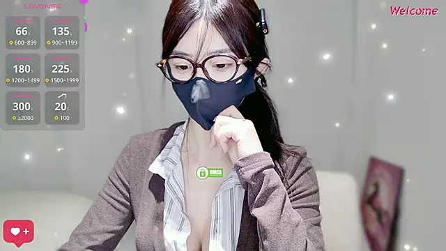 -Hell0-Kitty's cam snapshot