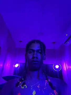 Maxim-Walker live sex cam