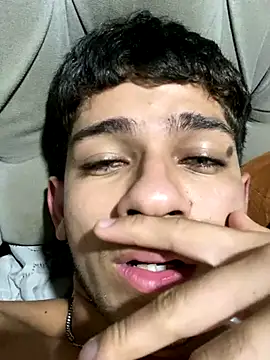 Benjxmin_077 live sex cam