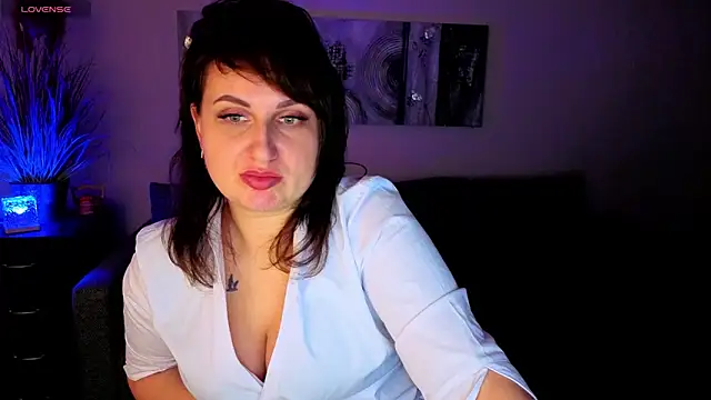 Helen_Rossi's cam snapshot