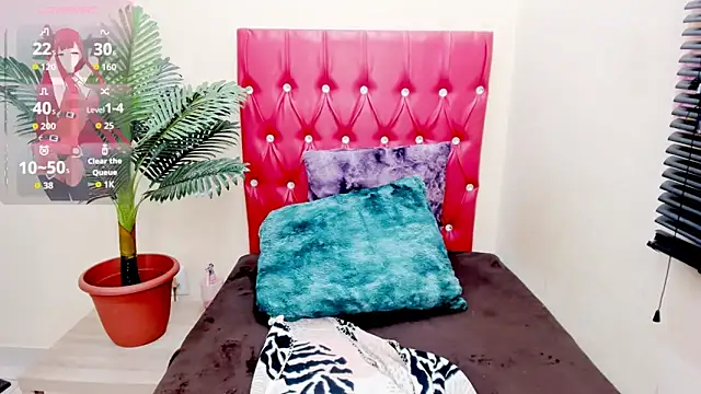 Strawberry_Lips live sex cam