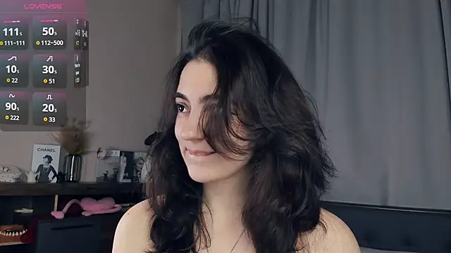 DracosMoon live sex cam