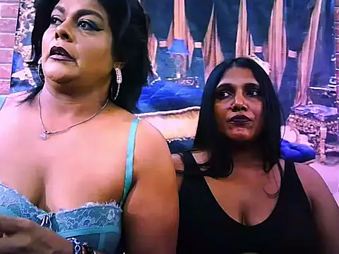 IndianSexyLady4u live sex cam