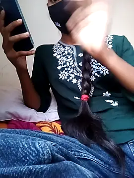 Riya_917's cam snapshot