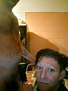 strangerwild's cam snapshot