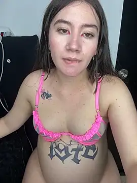 abiiegaill2's cam snapshot