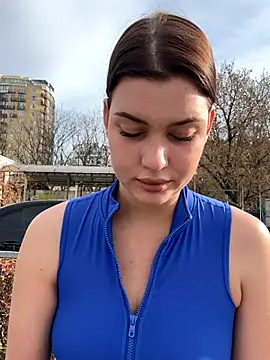 KikiWatson live sex cam