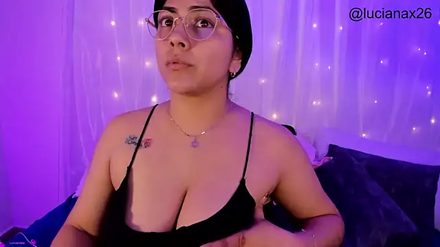 lucy26_'s cam snapshot