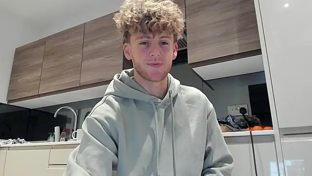 DominantAlex18's cam snapshot