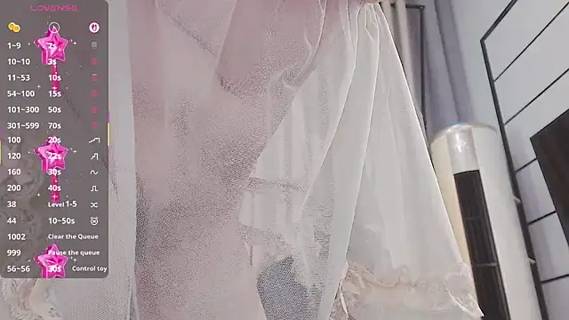 Cn-Judycutie live sex cam