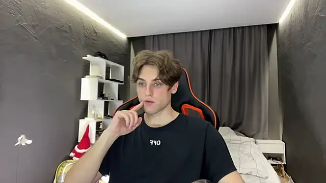 PumpkinLover's cam snapshot