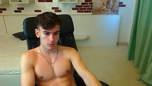 BradyFlint live sex cam