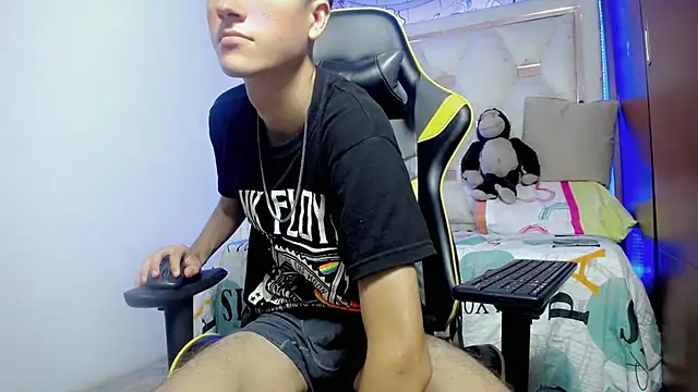 johnny_cagee's cam snapshot